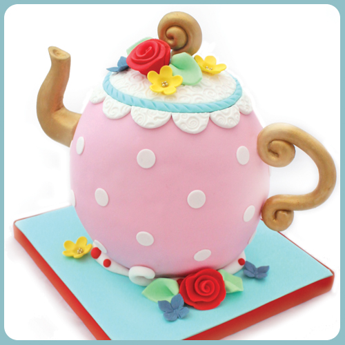 cake decorating class, cake school, teapot cake, sugarcraft, skills, classes, norwich, norfolk